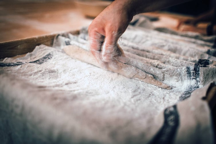In Brotbackkursen in ganz Österreich lernt man, wie gutes Brot und Gebäck gelingt.